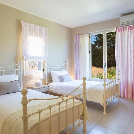 Ionian Luxury * Nikiana